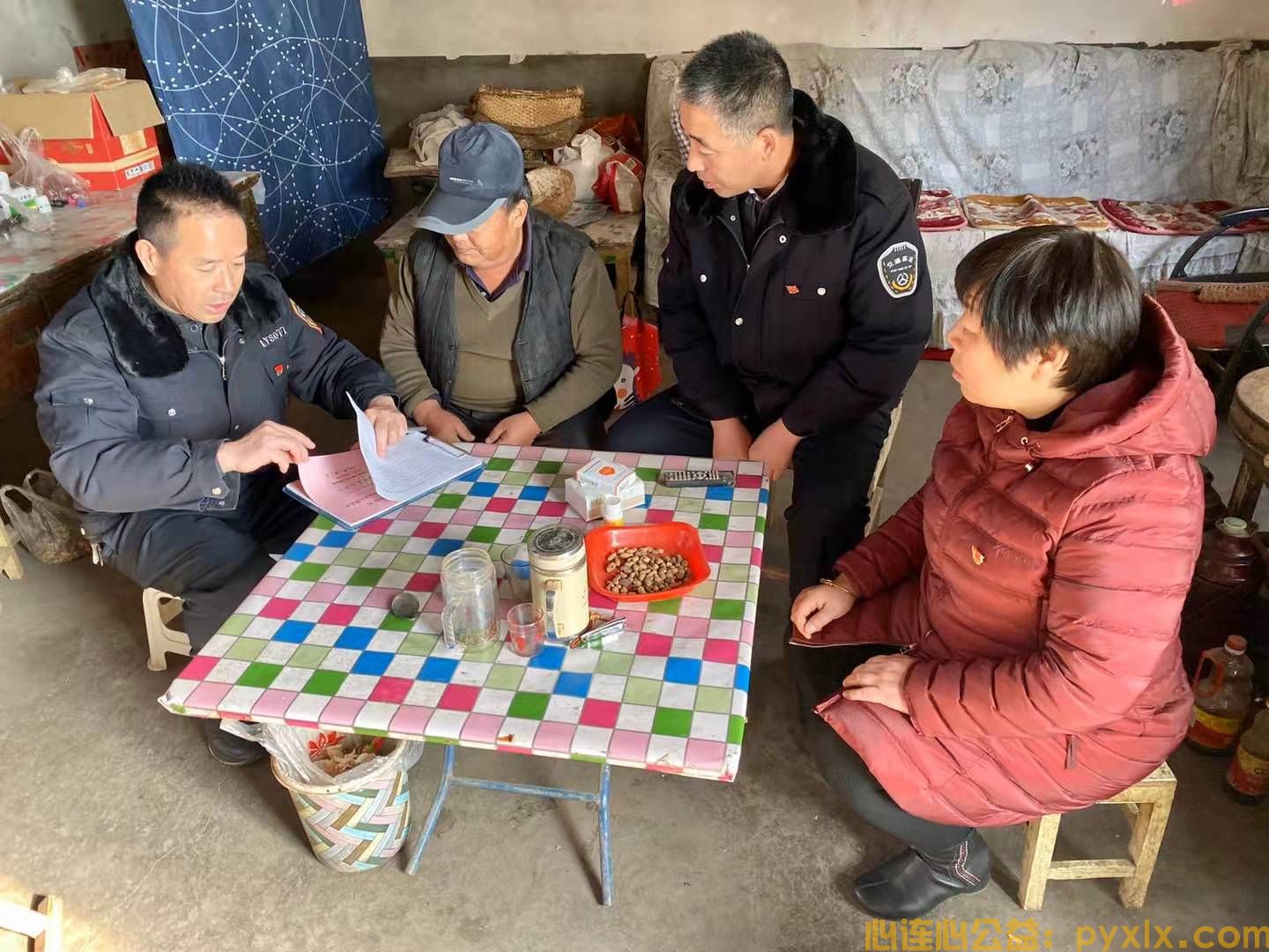 关爱老党员、退伍军人、贫困家庭(图18)