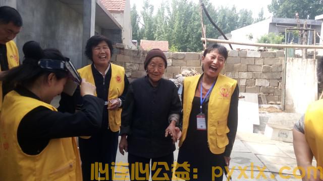 【志愿沂蒙】母亲节党员献爱心(图2)