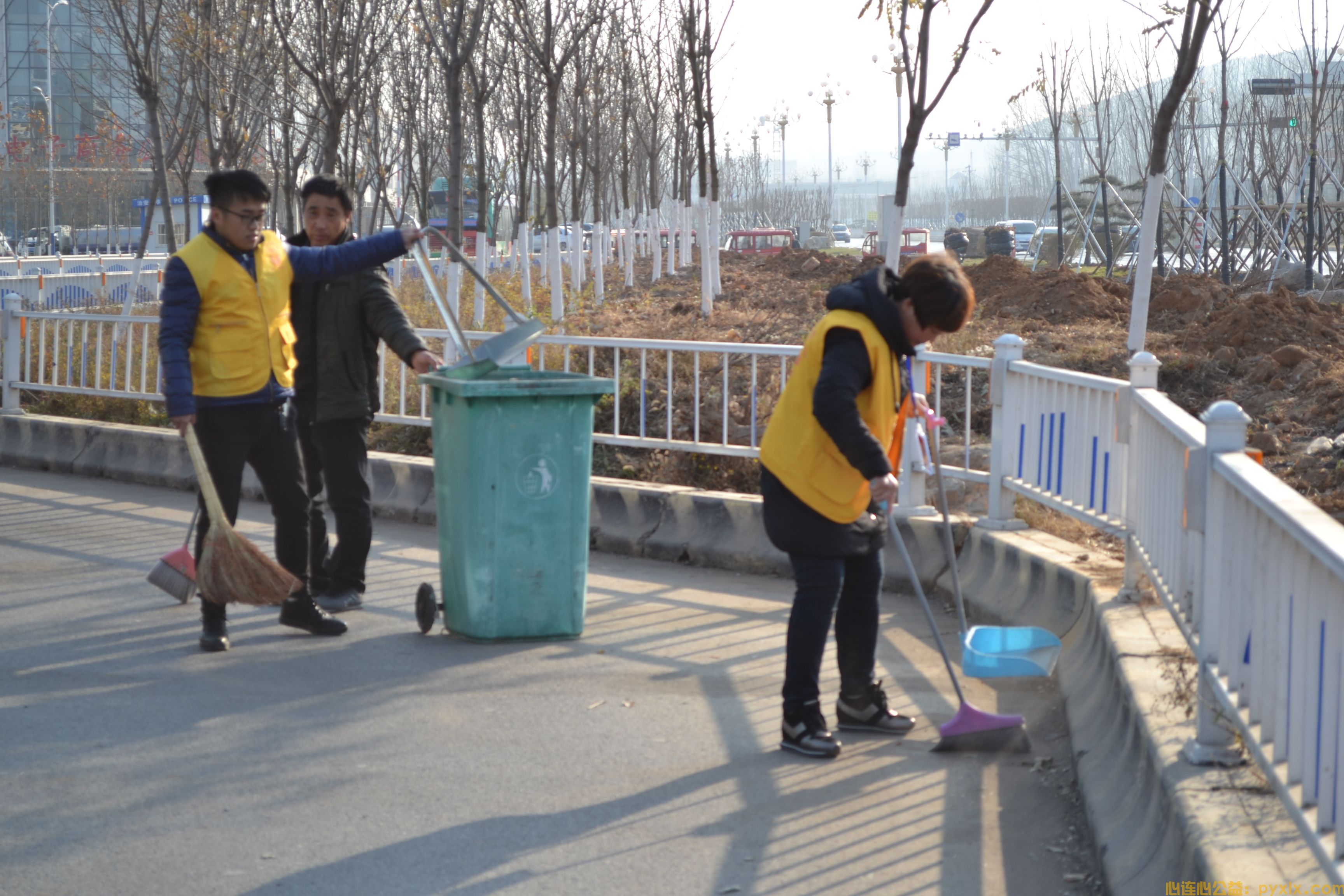 创建文明城市,平邑心连心联合会为平邑大扫除(图8)