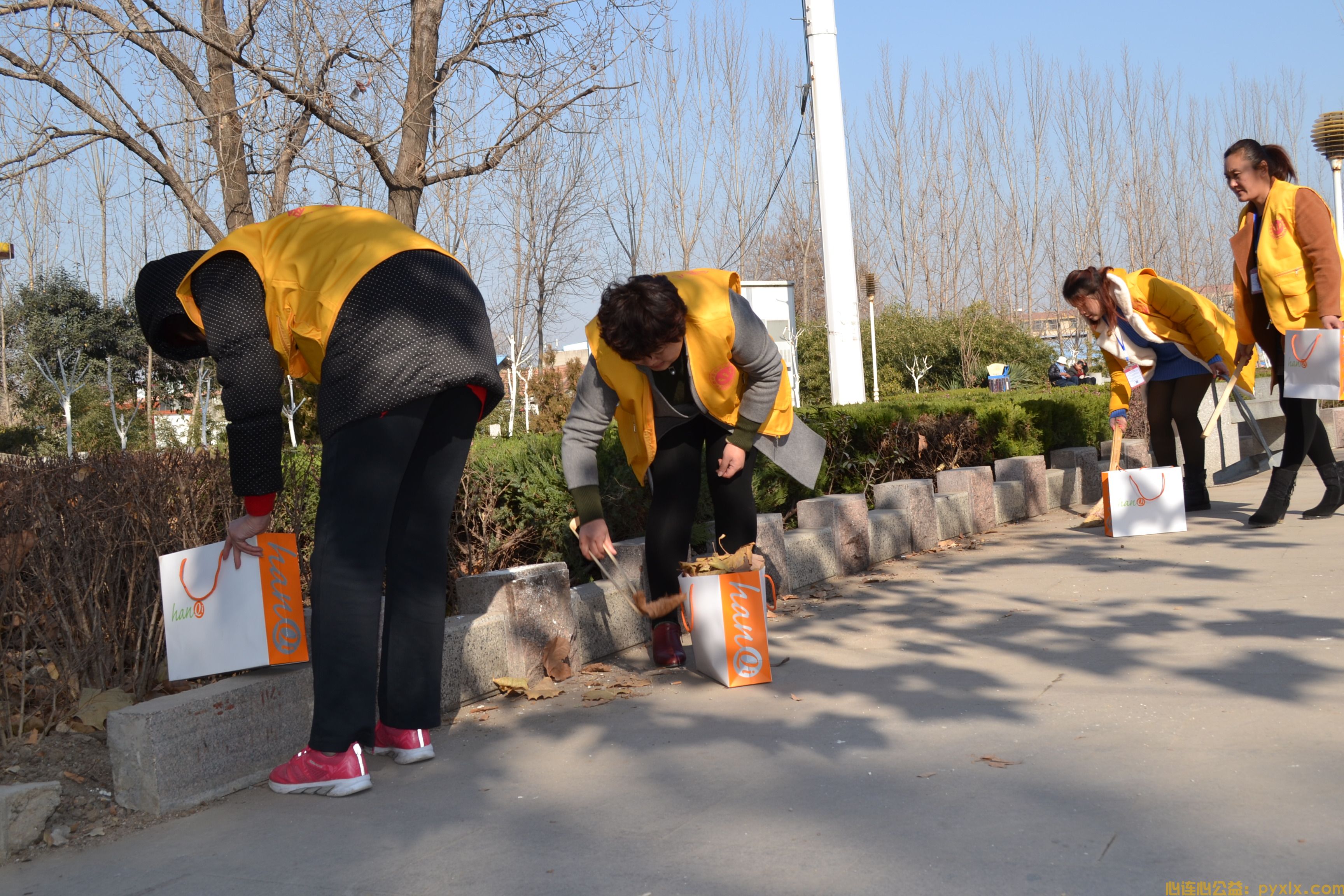 创建文明城市,平邑心连心联合会为平邑大扫除(图9)