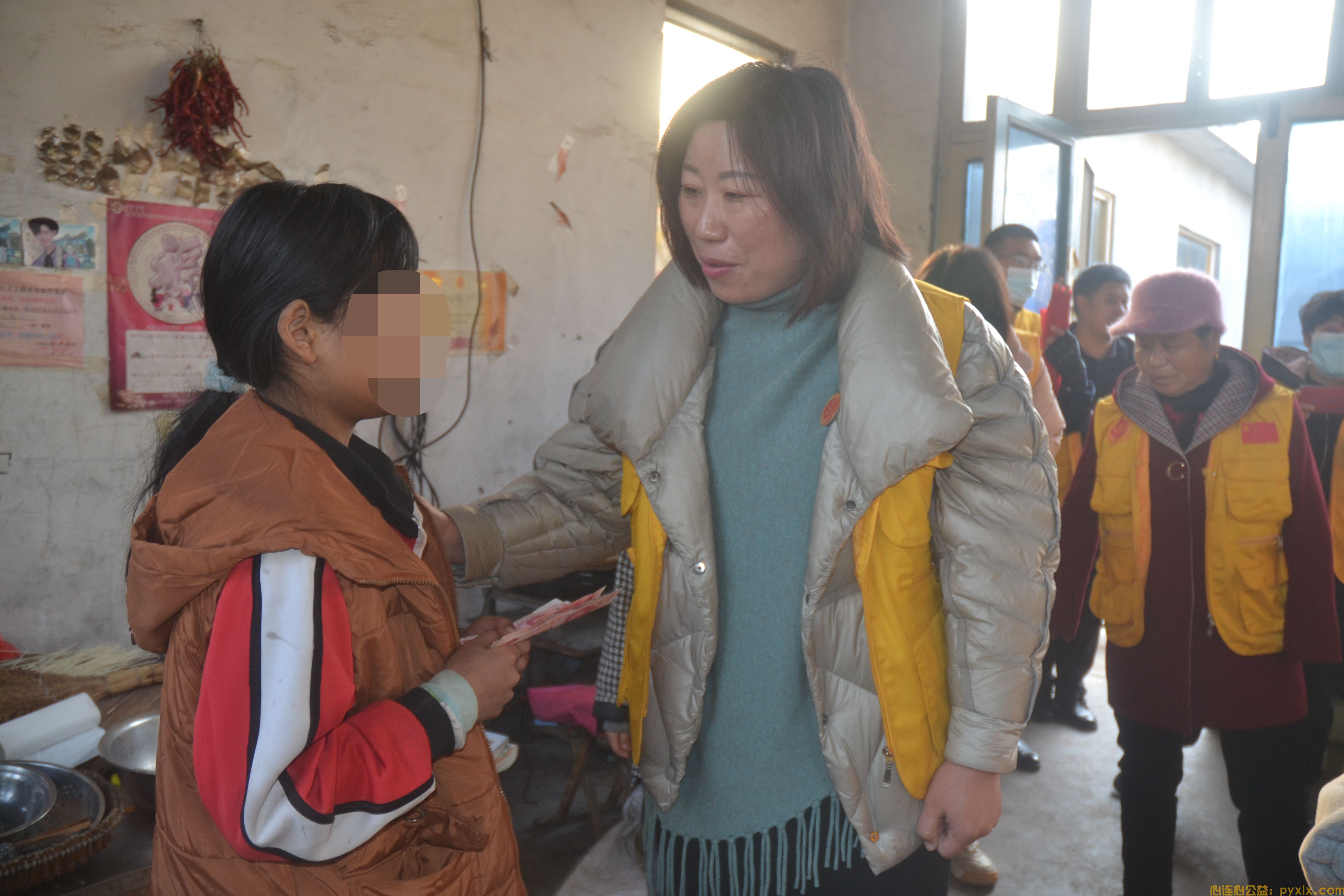 联合会携手平邑县慈善总会,山东金联集团，九州悦购生活超市助学活动(图5)